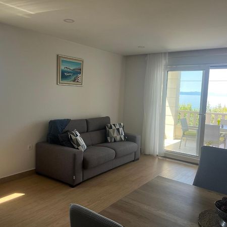 Waterfront Apartments - Tučepi Buitenkant foto