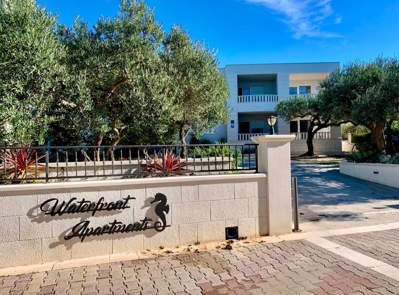 Waterfront Apartments - Tučepi Buitenkant foto